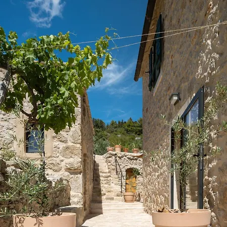 Villa Alviz Heritage Estate